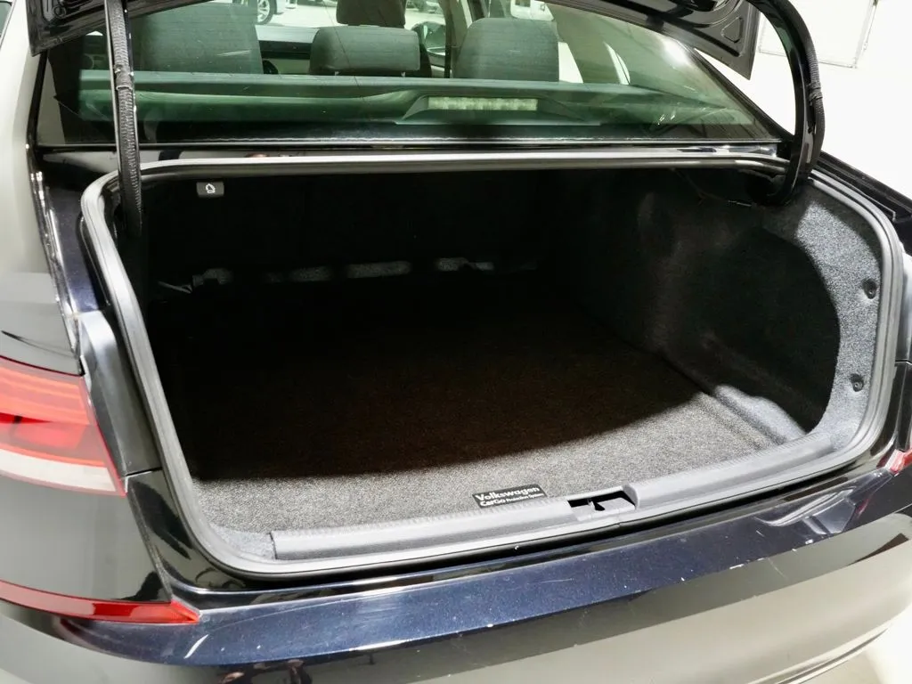 2021 Volkswagen Passat S - Photo 8