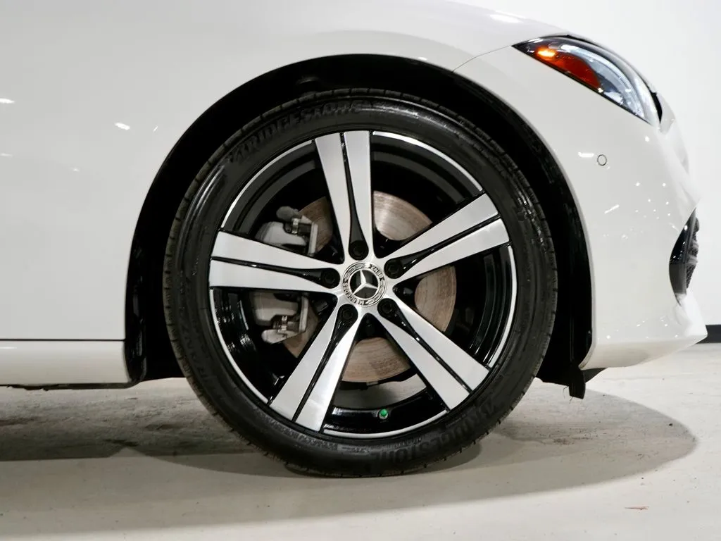 2025 Mercedes-Benz C-Class Sedan C 300 - Photo 34