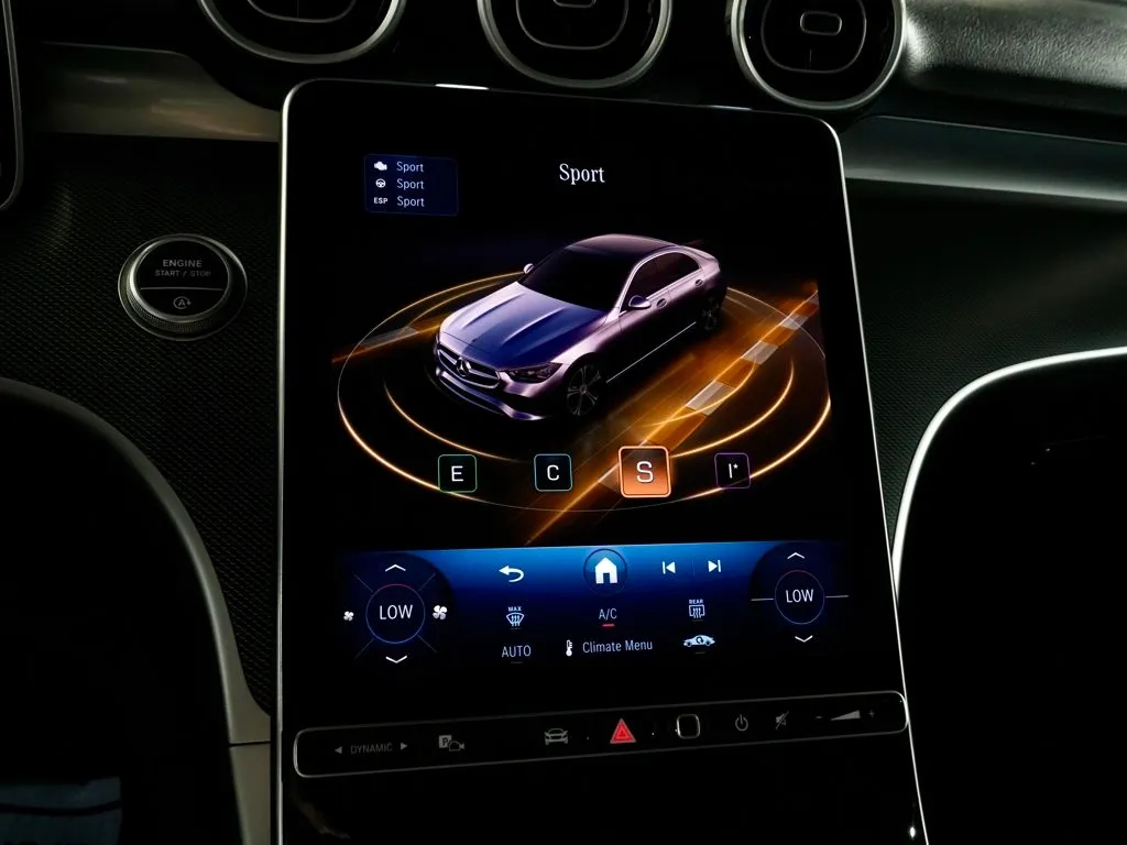 2025 Mercedes-Benz C-Class Sedan C 300 - Photo 22