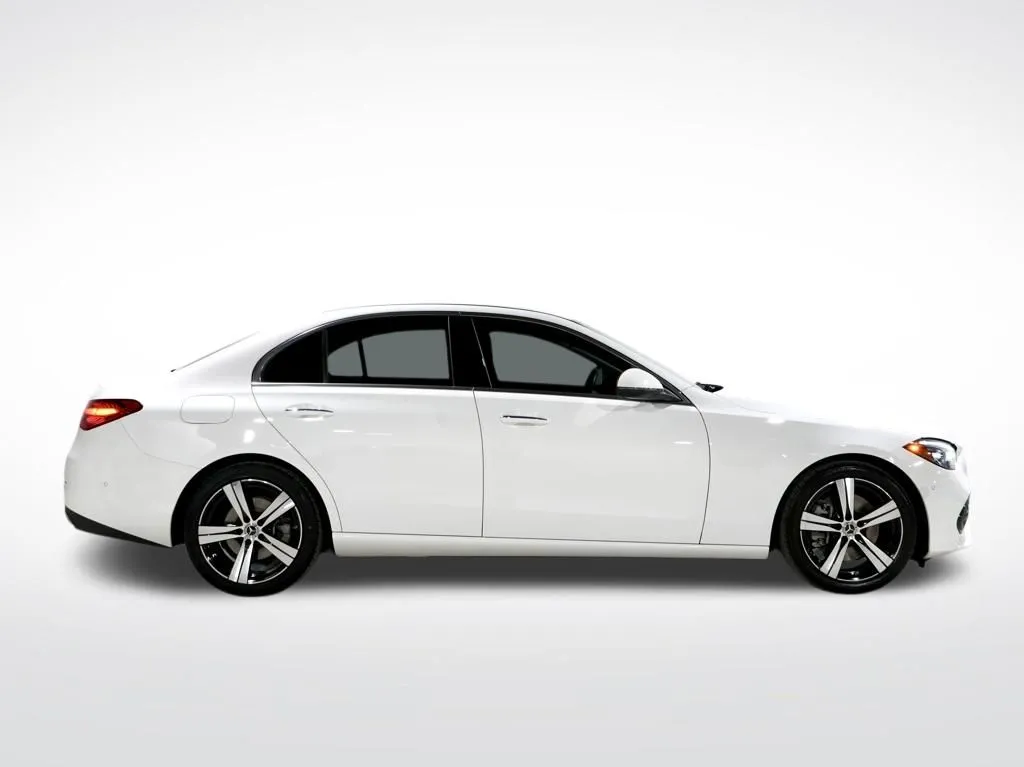 2025 Mercedes-Benz C-Class Sedan C 300 - Photo 10