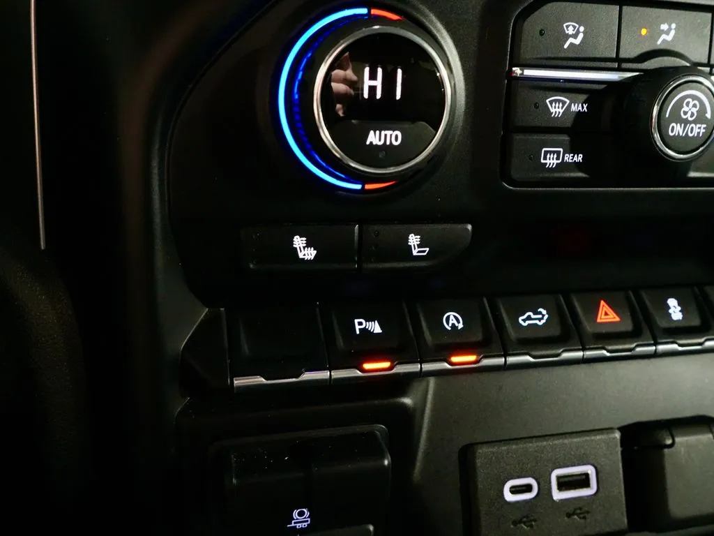 2020 Chevrolet Silverado 1500 LT Trail Boss - Photo 23