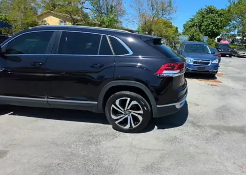 Another view of 2022 Volkswagen Atlas Cross Sport 2.0T SEL for sale in Charlotte, NC at Dream Work Automotive