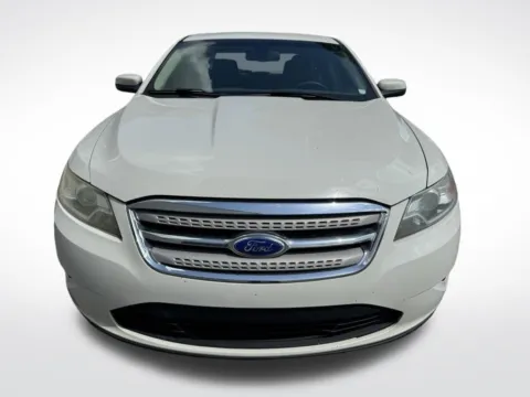 More photos of 2012 Ford Taurus SEL at Dream Work Automotive, NC