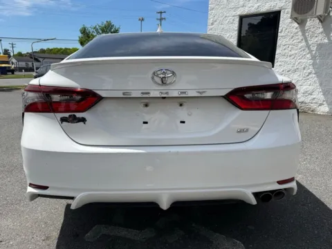 More photos of 2021 Toyota Camry SE at Dream Work Automotive, NC