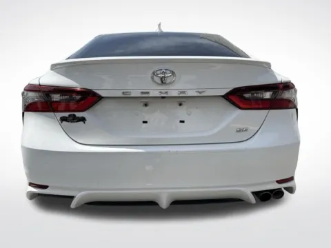 More photos of 2021 Toyota Camry SE at Dream Work Automotive, NC