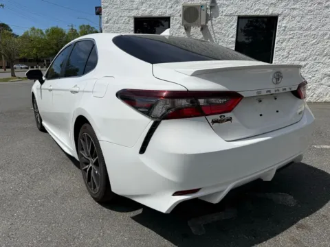 More photos of 2021 Toyota Camry SE at Dream Work Automotive, NC