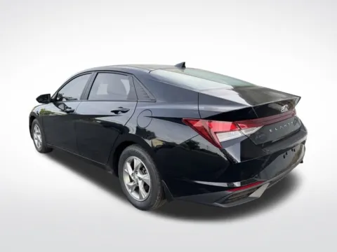More photos of 2023 Hyundai Elantra SE at Dream Work Automotive, NC