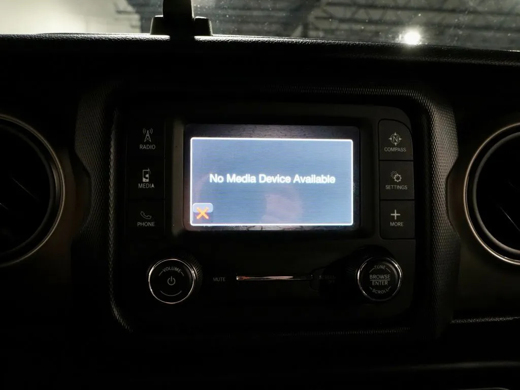 2019 Jeep Wrangler Unlimited Sport - Photo 17