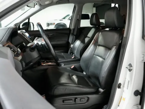 Another view of 2022 Honda Pilot Touring for sale in Charlotte, NC at Dream Work Automotive