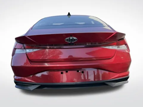 More photos of 2021 Hyundai Elantra SEL at Dream Work Automotive, NC