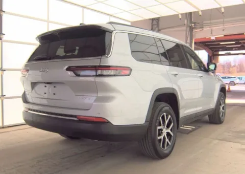 More photos of 2024 Jeep Grand Cherokee L Limited at Dream Work Automotive, NC