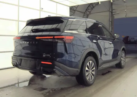 More photos of 2023 INFINITI QX60 PURE at Dream Work Automotive, NC