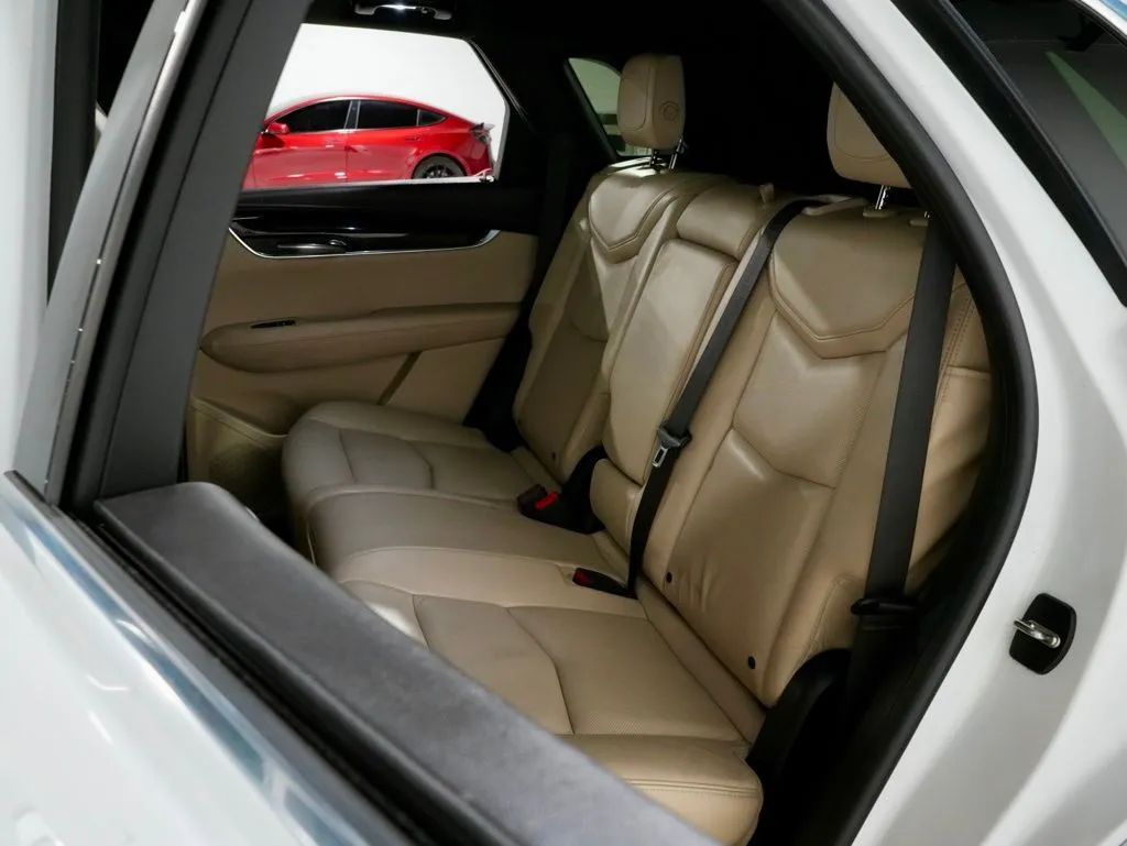 2017 Cadillac XT5 Base - Photo 28