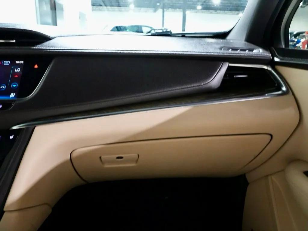 2017 Cadillac XT5 Base - Photo 25