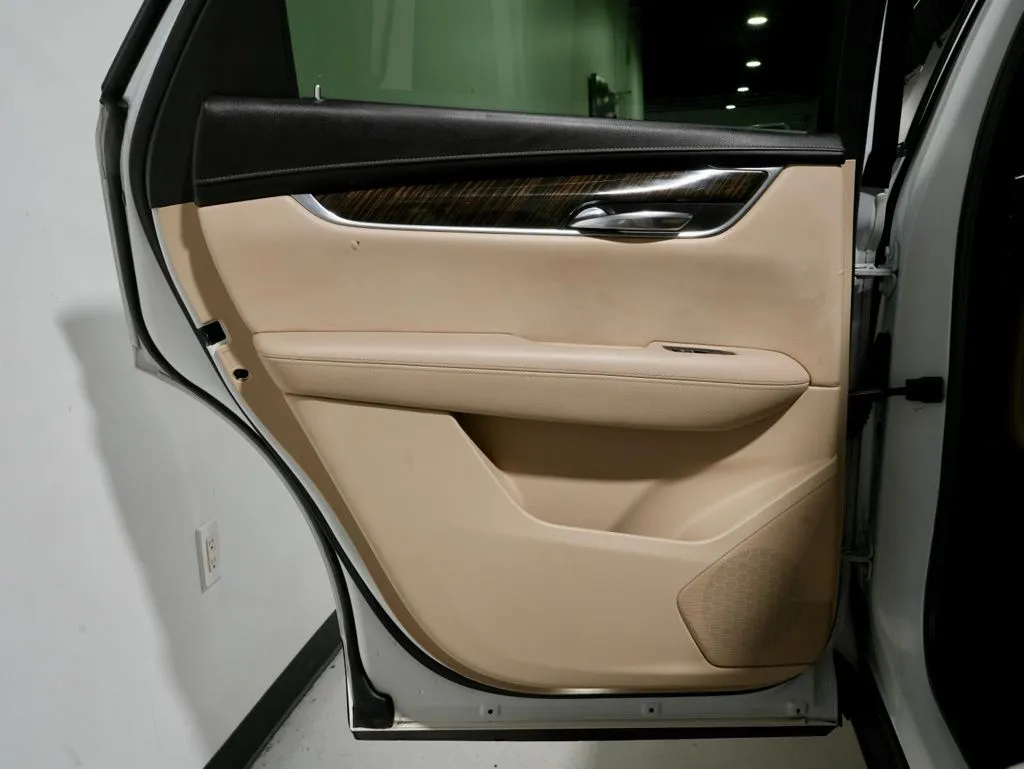 2017 Cadillac XT5 Base - Photo 27