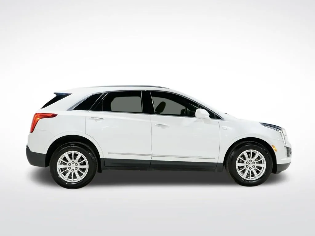 2017 Cadillac XT5 Base - Photo 10