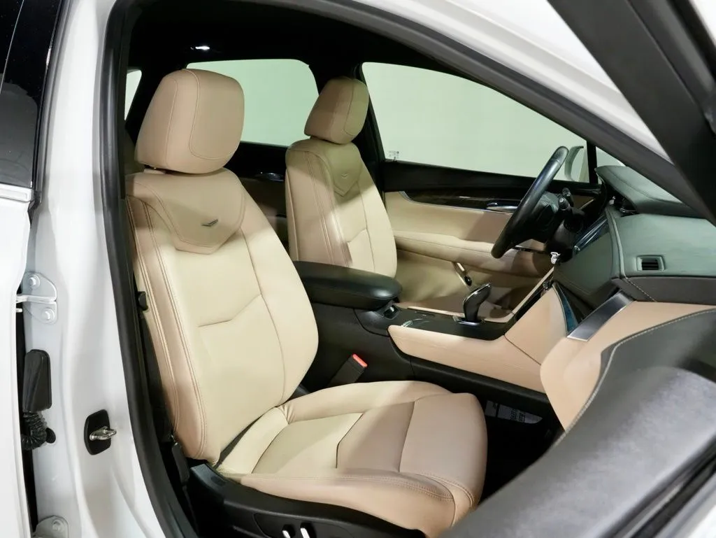 2017 Cadillac XT5 Base - Photo 24