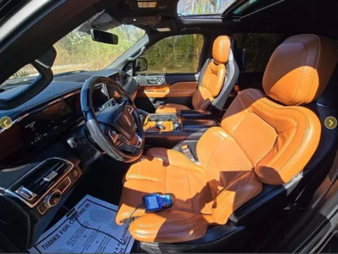 More photos of 2019 Lincoln Navigator Reserve at Dream Work Automotive, NC