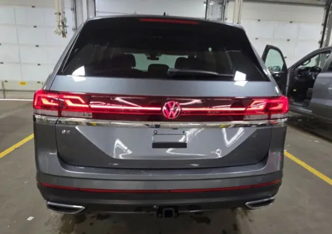 Another view of 2024 Volkswagen Atlas 2.0T SE w/Technology for sale in Charlotte, NC at Dream Work Automotive
