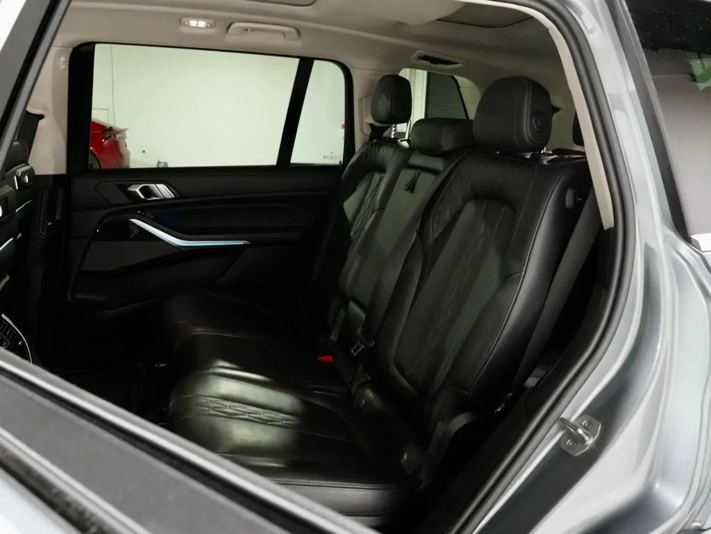 2023 BMW X7 40i - Photo 30