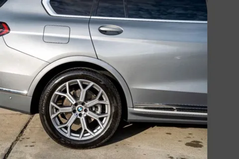 More photos of 2023 BMW X7 xDrive40i at Dream Work Automotive, NC