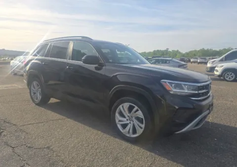 More photos of 2021 Volkswagen Atlas 3.6L V6 SE w/Technology at Dream Work Automotive, NC