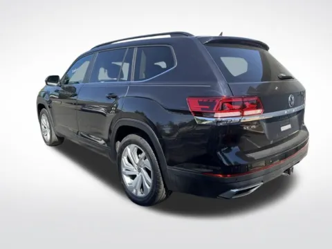 More photos of 2021 Volkswagen Atlas 3.6L V6 SE w/Technology at Dream Work Automotive, NC