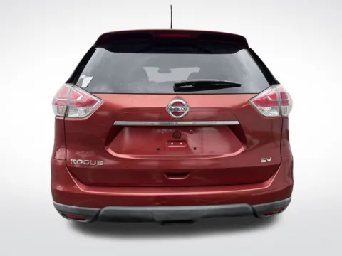 More photos of 2016 Nissan Rogue SV at Dream Work Automotive, NC
