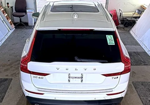 More photos of 2021 Volvo XC60 T6 Momentum at Dream Work Automotive, NC