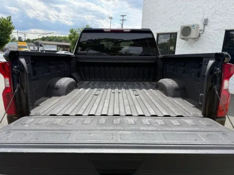 More photos of 2024 Chevrolet Silverado 2500HD Custom at Dream Work Automotive, NC