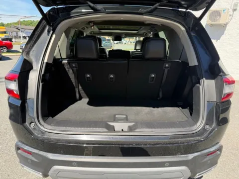 More photos of 2023 Honda Pilot Elite at Dream Work Automotive, NC
