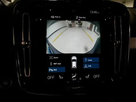 More photos of 2022 Volvo XC40 R-Design at Dream Work Automotive, NC