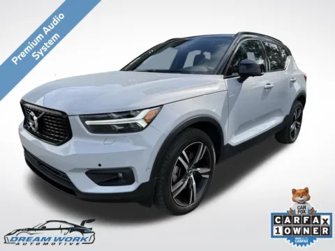 Gray 2022 Volvo XC40 R-Design for sale in Charlotte, NC