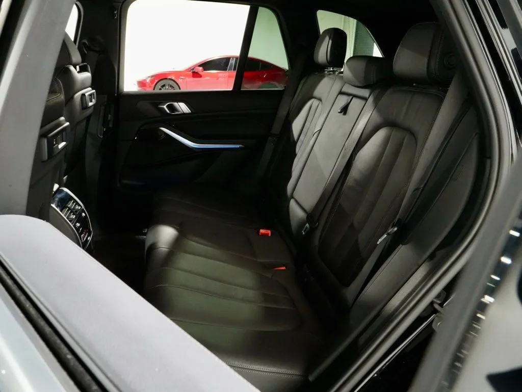 2021 BMW X5 40i - Photo 29