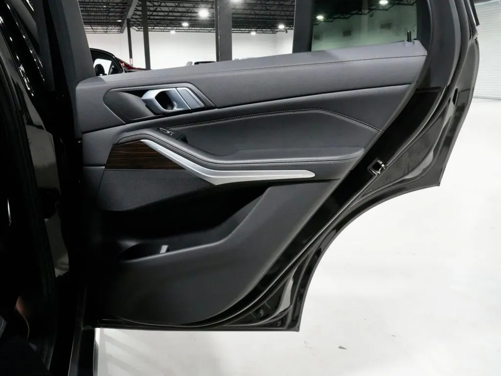 2021 BMW X5 40i - Photo 31