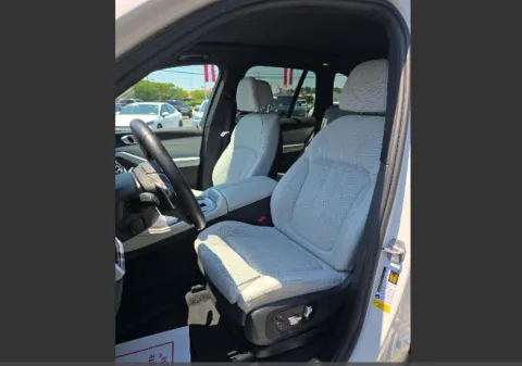 More photos of 2023 BMW X5 sDrive40i at Dream Work Automotive, NC