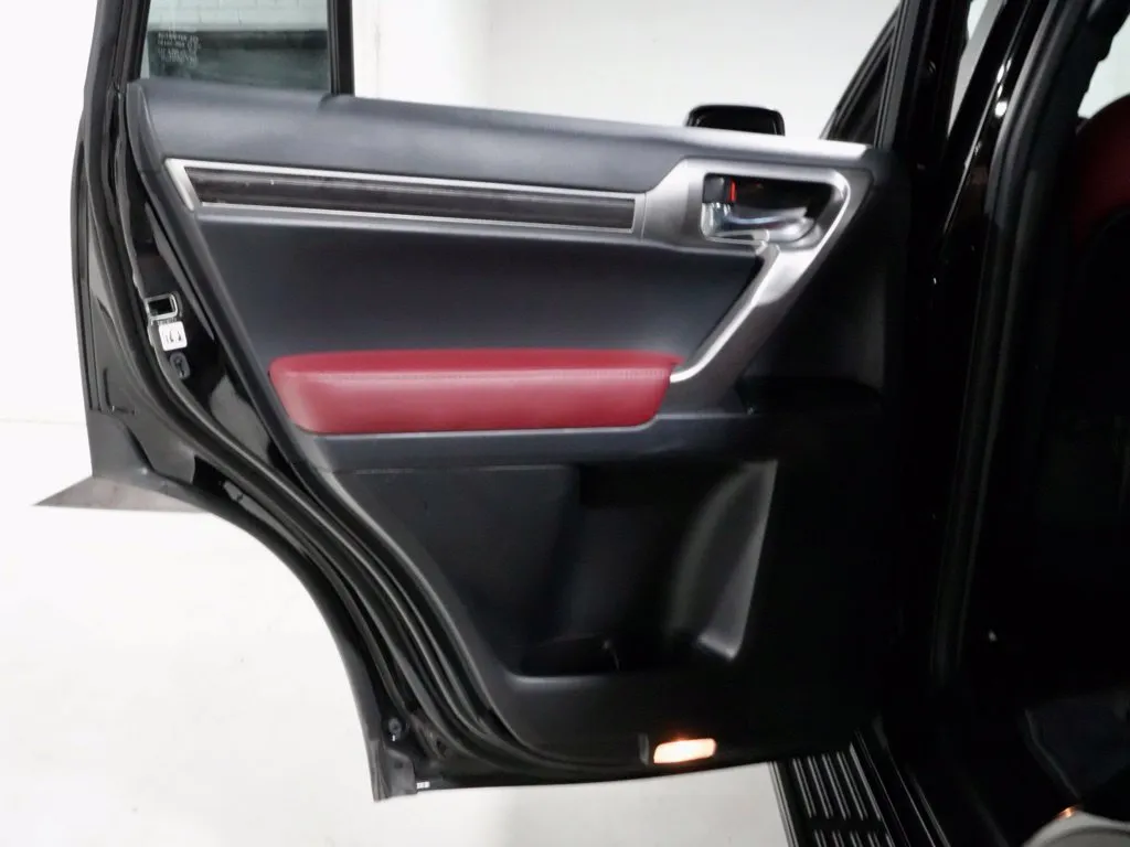 2023 Lexus GX PREMIUM - Photo 30