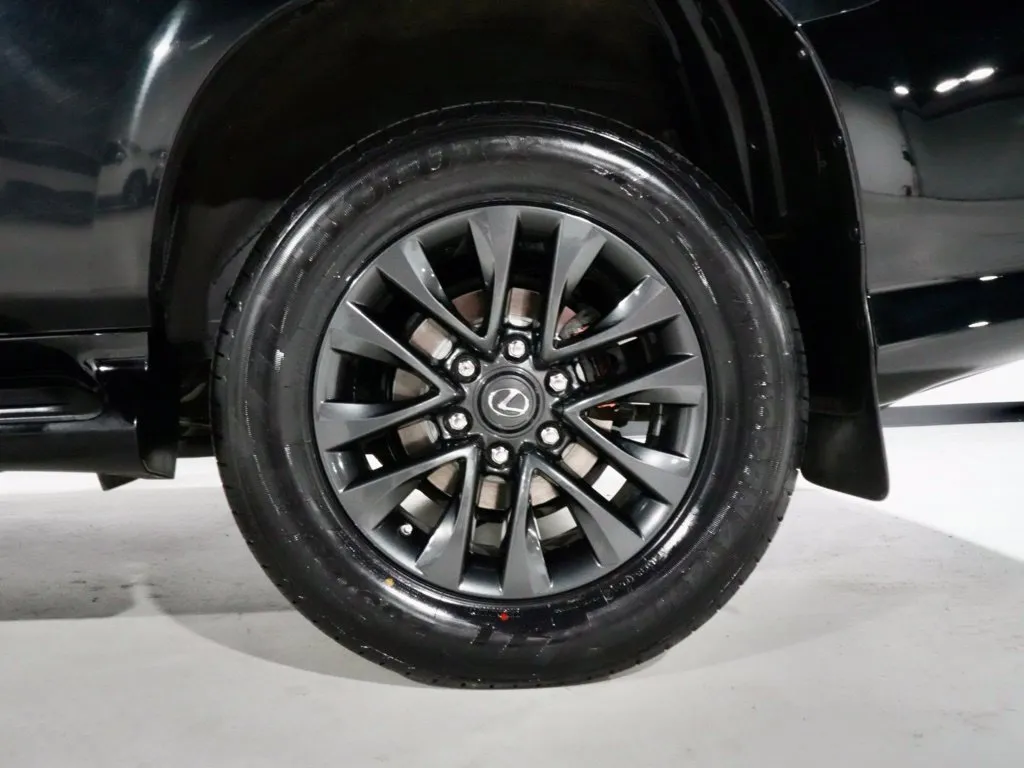 2023 Lexus GX PREMIUM - Photo 36
