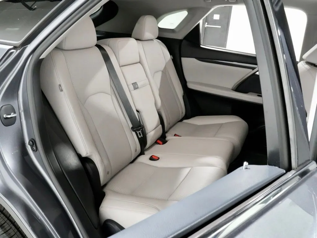 2022 Lexus RX 350 - Photo 28