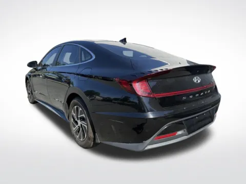 More photos of 2021 Hyundai Sonata Hybrid Blue at Dream Work Automotive, NC