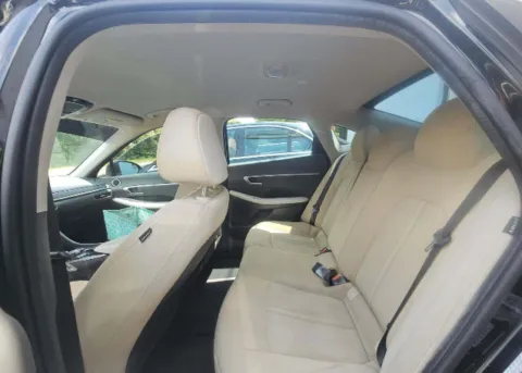 More photos of 2021 Hyundai Sonata Hybrid Blue at Dream Work Automotive, NC