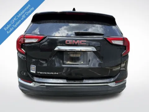 More photos of 2022 GMC Terrain SLT at Dream Work Automotive, NC