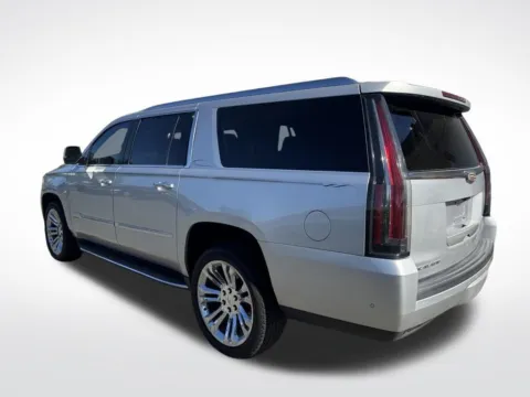 More photos of 2020 Cadillac Escalade ESV Premium at Dream Work Automotive, NC