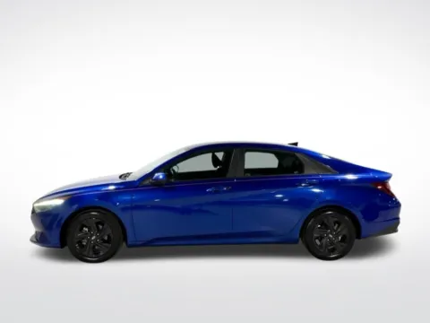 More photos of 2021 Hyundai Elantra SEL at Dream Work Automotive, NC