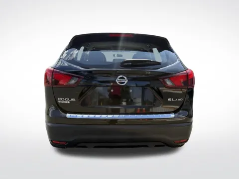 More photos of 2018 Nissan Rogue Sport SL at Dream Work Automotive, NC