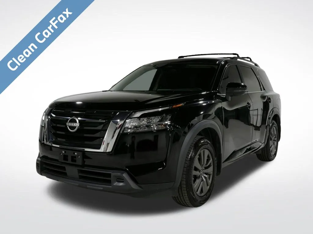 2022 Nissan Pathfinder SV