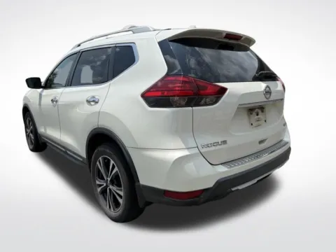 More photos of 2017 Nissan Rogue SL at Dream Work Automotive, NC