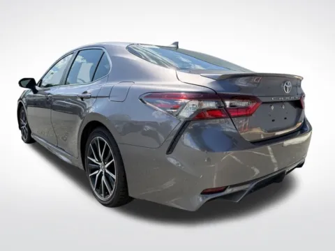 More photos of 2023 Toyota Camry SE at Dream Work Automotive, NC