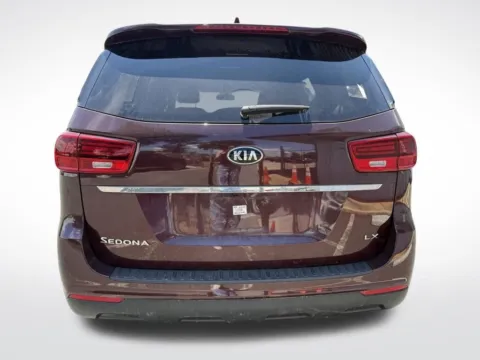 More photos of 2019 Kia Sedona LX at Dream Work Automotive, NC