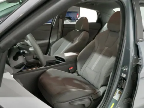 Another view of 2022 Hyundai Elantra SE for sale in Charlotte, NC at Dream Work Automotive